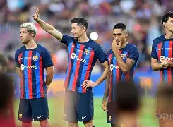 开云-今夜巴塞罗那备战欧超杯，扳平良机细节曝光，质疑声仍在，医务组通报恢复(巴塞罗那vs鲍里索夫)