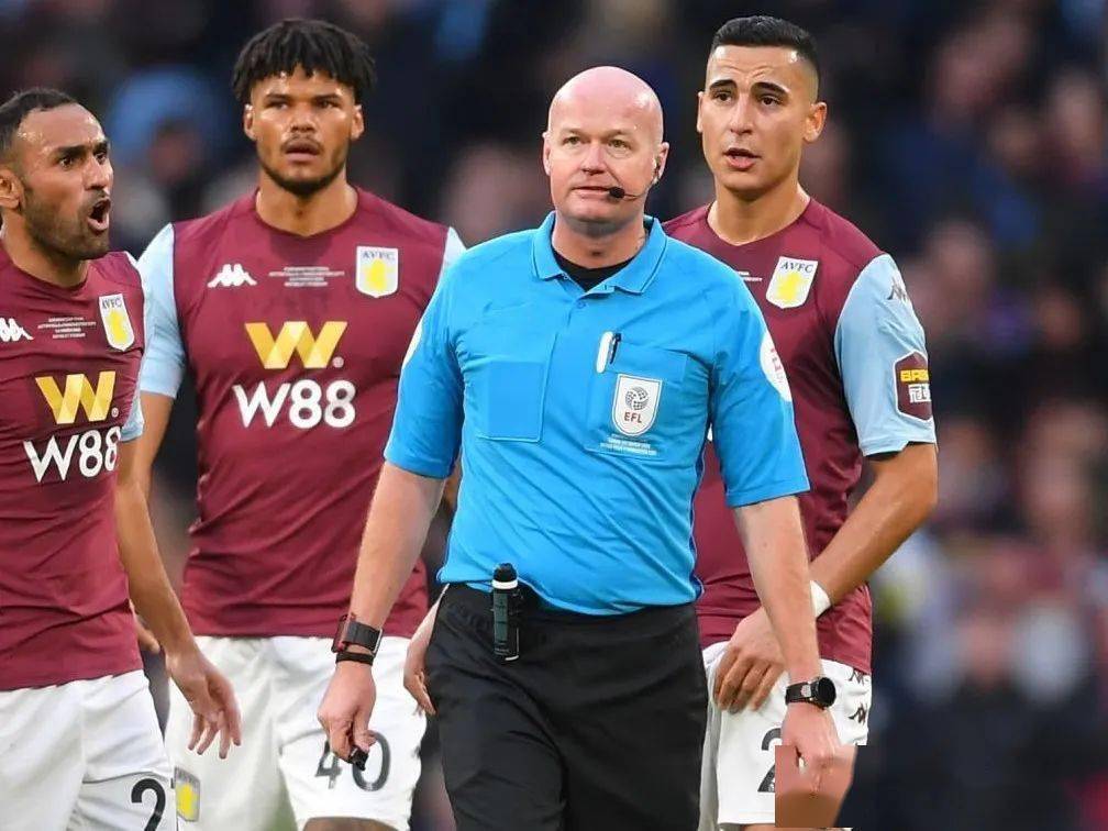 开云-莎拉波娃男友吉尔克斯